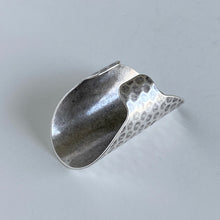 Load image into Gallery viewer, Silver Cigar Band Ring