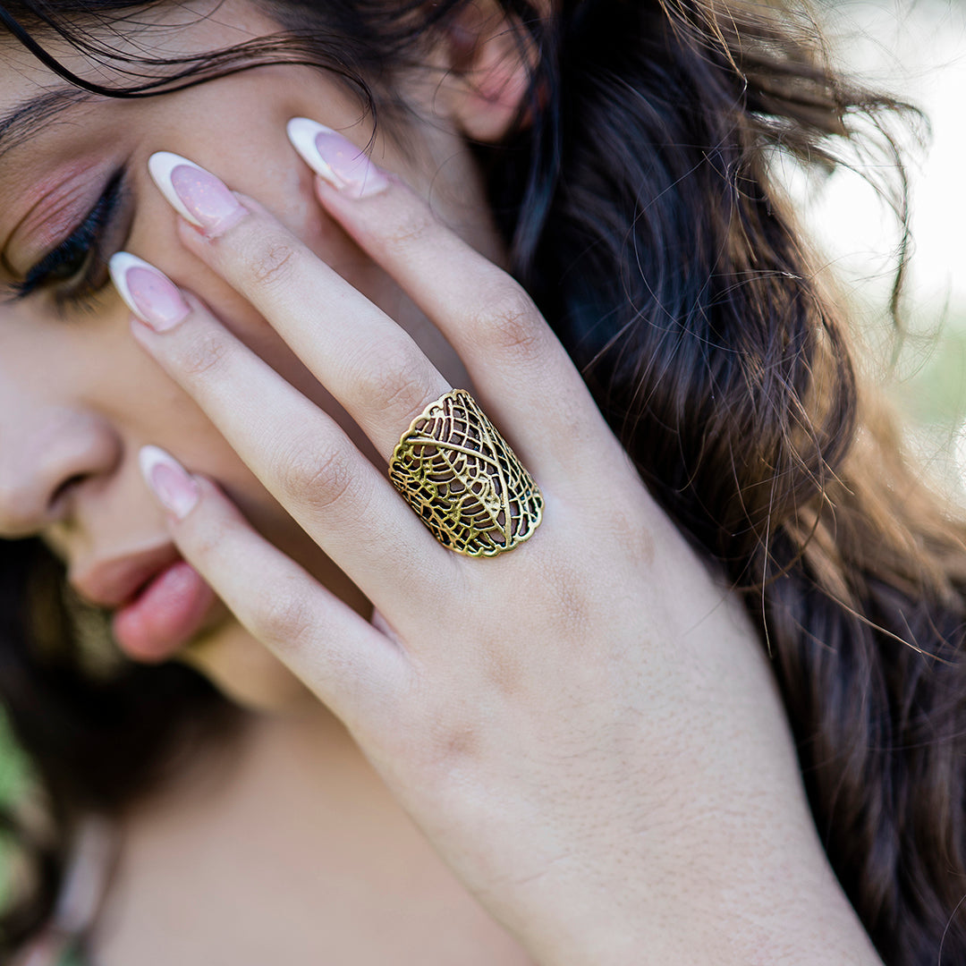 Gold Leaf Lace Ring