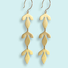 Load image into Gallery viewer, Leafy Vine Earrings
