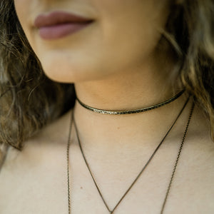 Thin Hammered Wire Choker Necklace