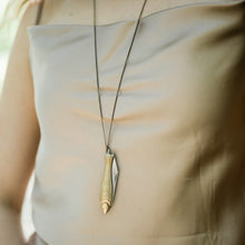 Load image into Gallery viewer, Fish Knife Necklace