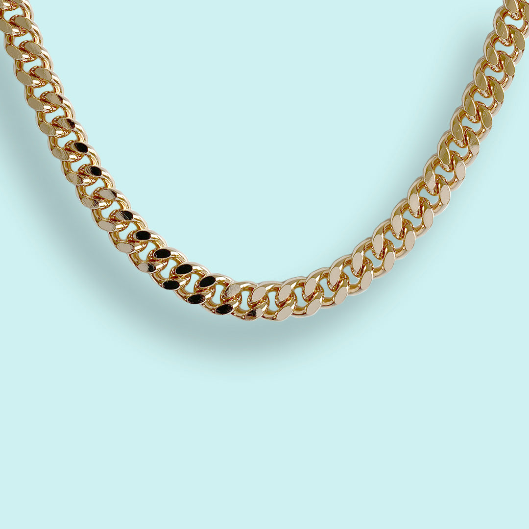 Gold Curb Chain Necklace – Ornamental Things