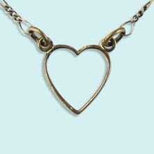 Load image into Gallery viewer, Little Heart Necklace