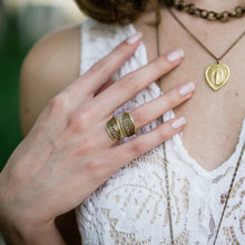 Load image into Gallery viewer, Gold Filigree Swirl Ring