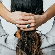 Load image into Gallery viewer, Silver Swirl Ring