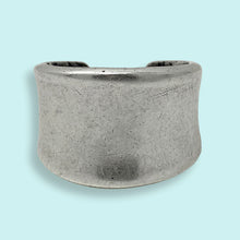 Load image into Gallery viewer, Silver Concave Band Ring